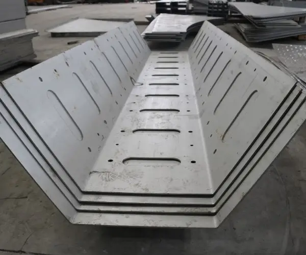 定制304不锈钢天沟加工生产水槽排水沟雨水槽来图加工交期短